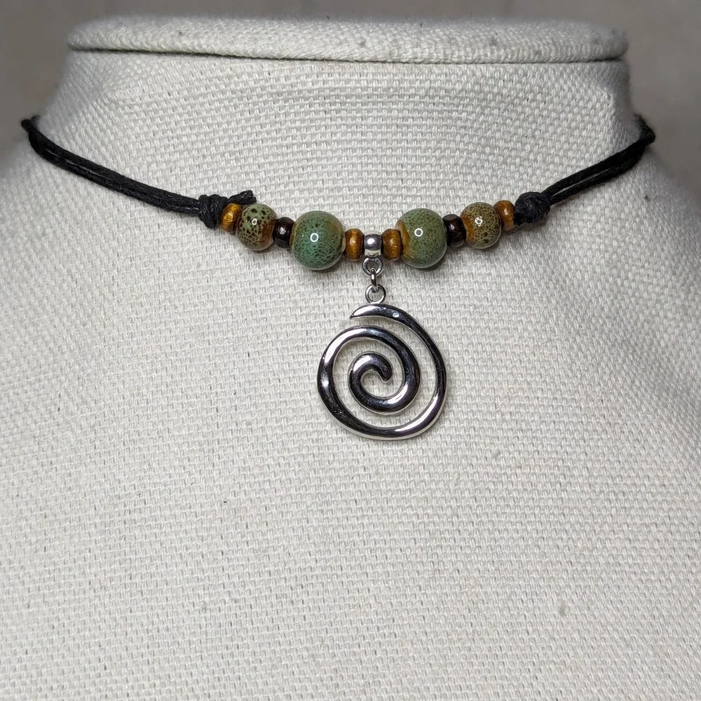 Green Ceramic Beaded Silver Spiral Swirl Charm Hippie Adjustable Choker Necklace